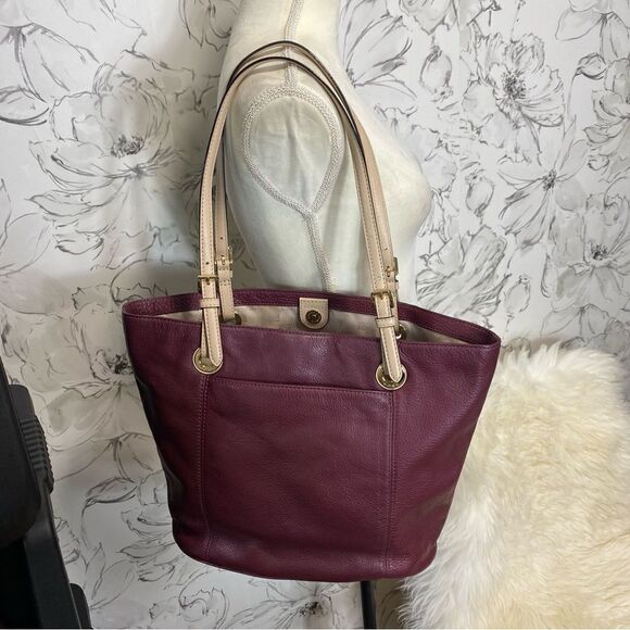 Michael Kors Claret Pebbled Leather Large Jet Set Tote Bag - Picture 2 of 10